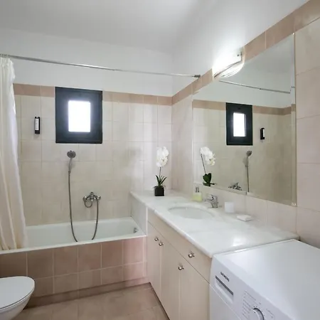 Portela Homes Kapsali Feriehus *